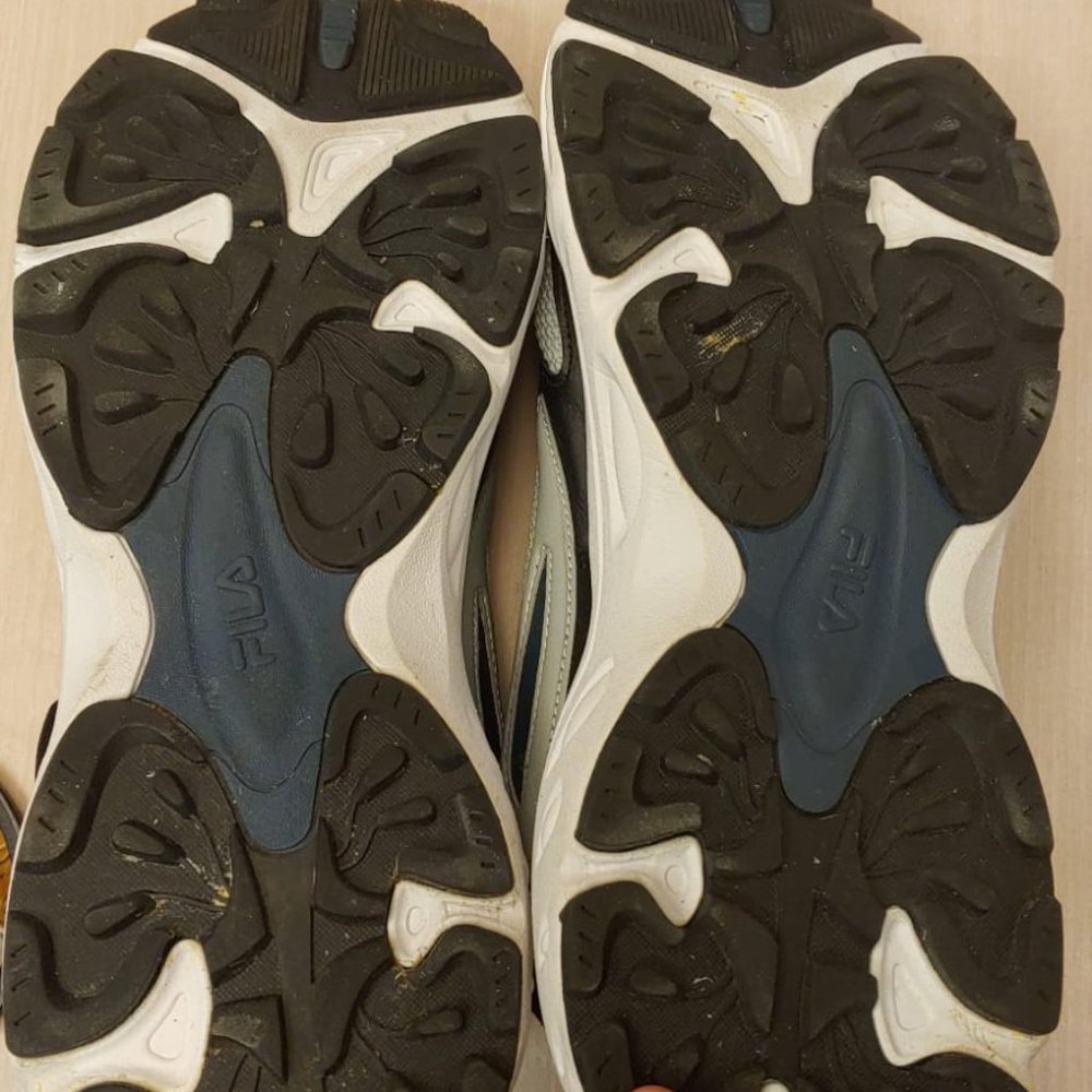 Fila Men's  Athletic Running Hiking Shoes Grey/Black/ Blue(slightly damaged) - Picture 3 of 5